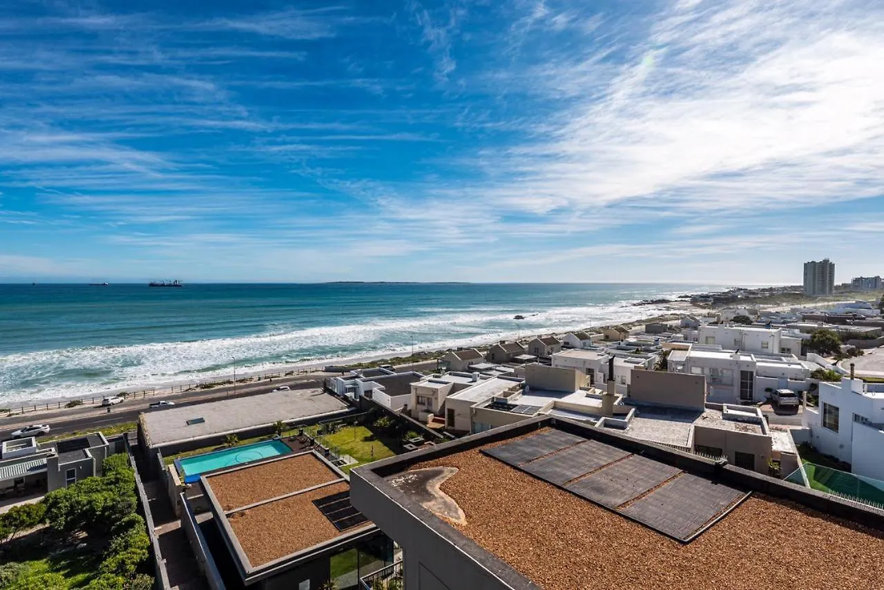 401 Infinity Apartment Bloubergstrand Afrique du Sud