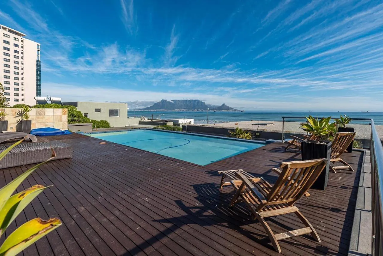 401 Infinity Apartment Bloubergstrand 0*,  Afrique du Sud